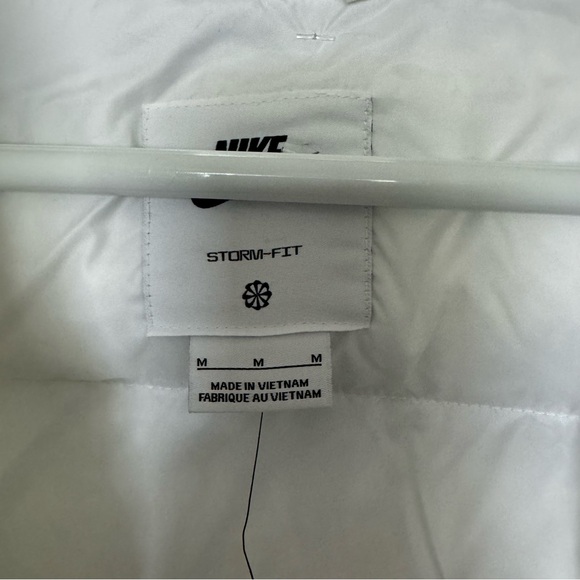 Nike Storm-FIT Windrunner PrimaLoft Hooded Puffer Jacket - Picture 4 of 7